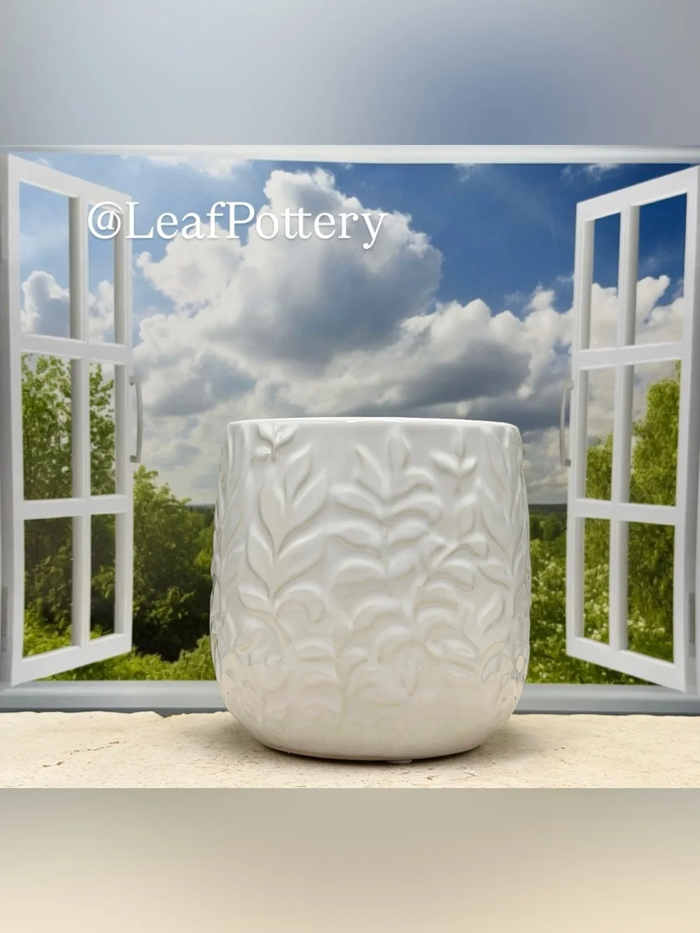 White Leaf Ceramic Planter with Drainage Hole, 5 Inch Textured Flower Pot